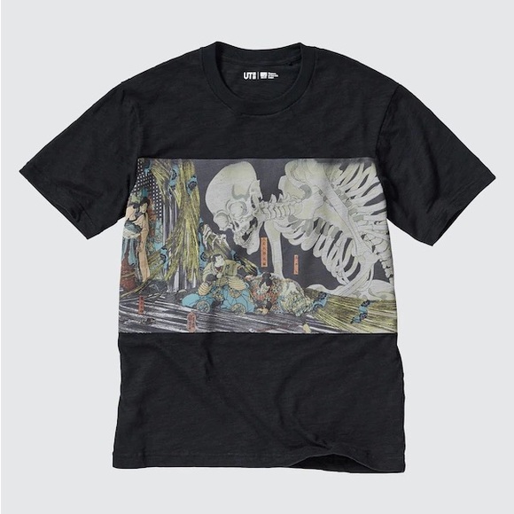 Uniqlo Black Tee with Skeleton and Samurai Graphic - Picture 1 of 4